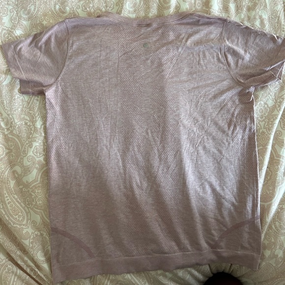 Lululemon shirt - Picture 2 of 3